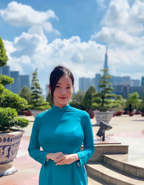 Busty in aodai